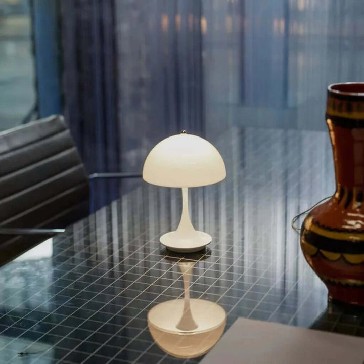 Eclatéaura™ - Une Lampe De Table Enchanteresse