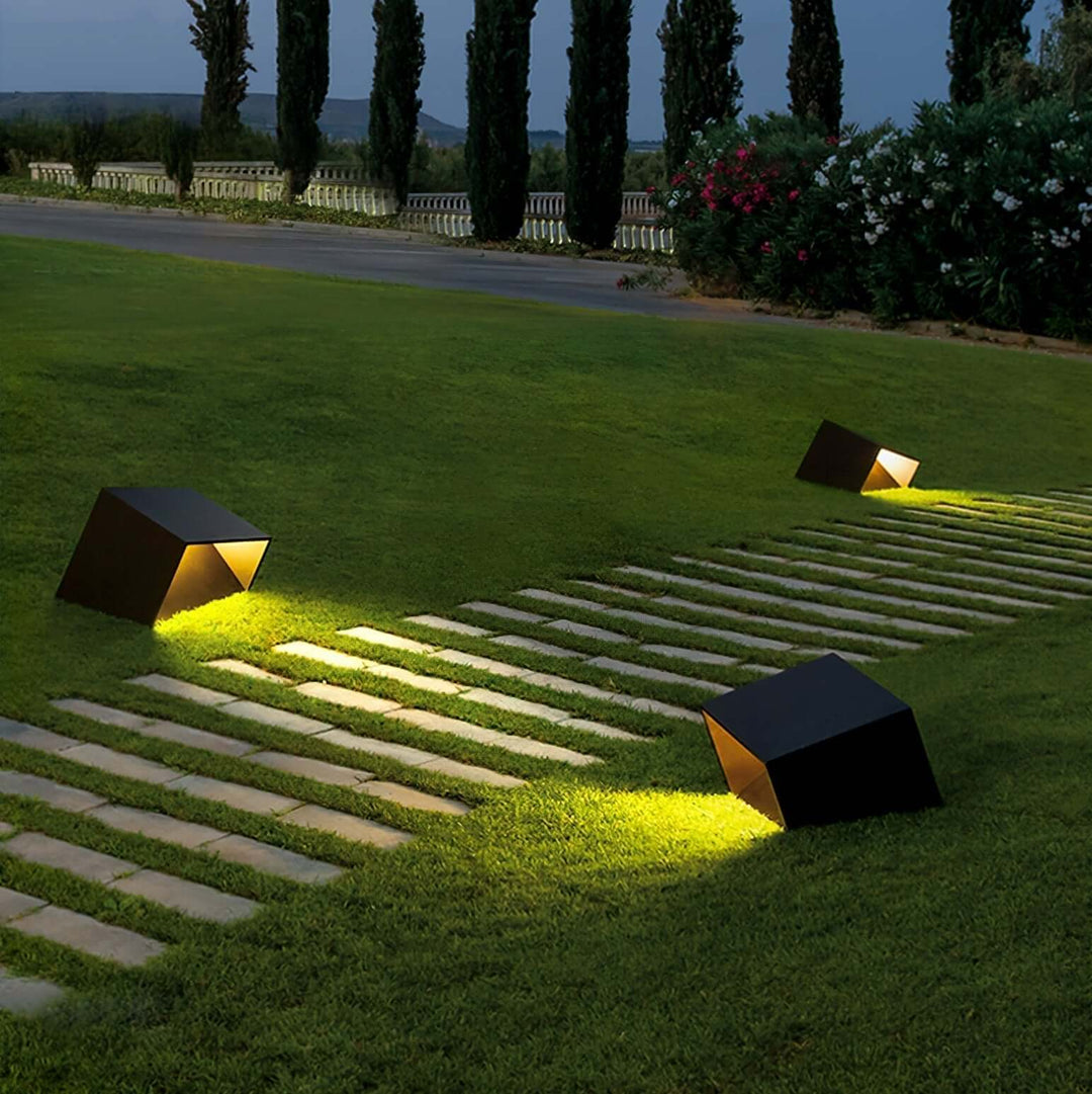 Lampe Solaire Extérieure Cube - Jardin Design