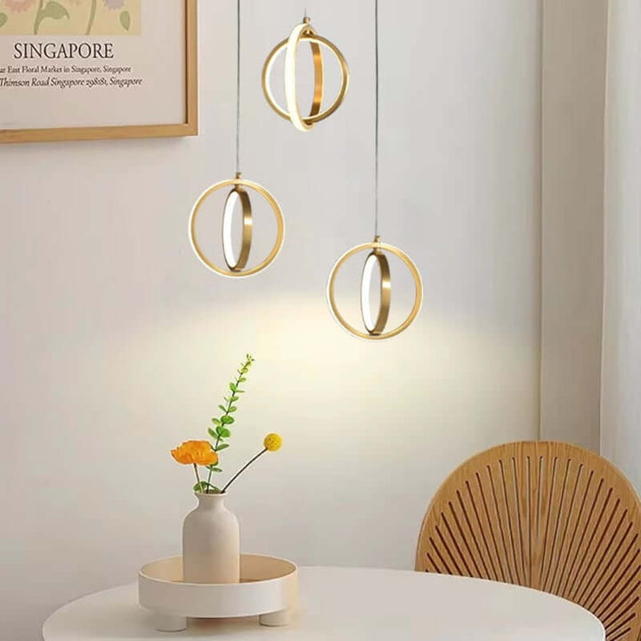 Suspension Lumineuse LED à Deux Anneaux - Design Géométrique Doré