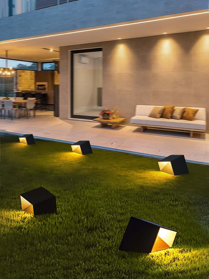 Lampe Solaire Extérieure Cube - Jardin Design