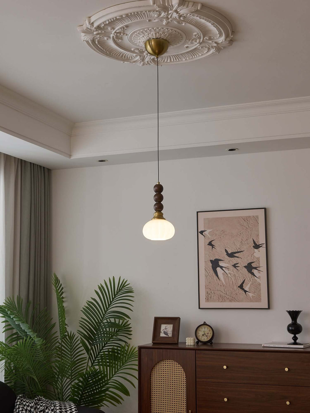 Suspension élégante en verre, bois et métal - Luminaire design