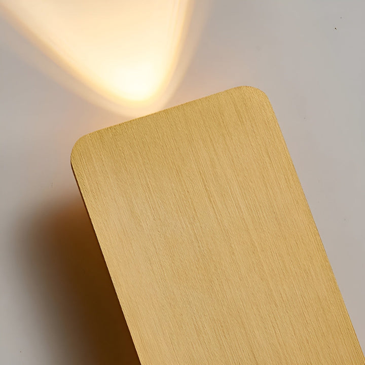 "Applique murale LED rectangulaire, design moderne, éclairage intérieur, aluminium robuste, destiné à couloirs et escaliers."