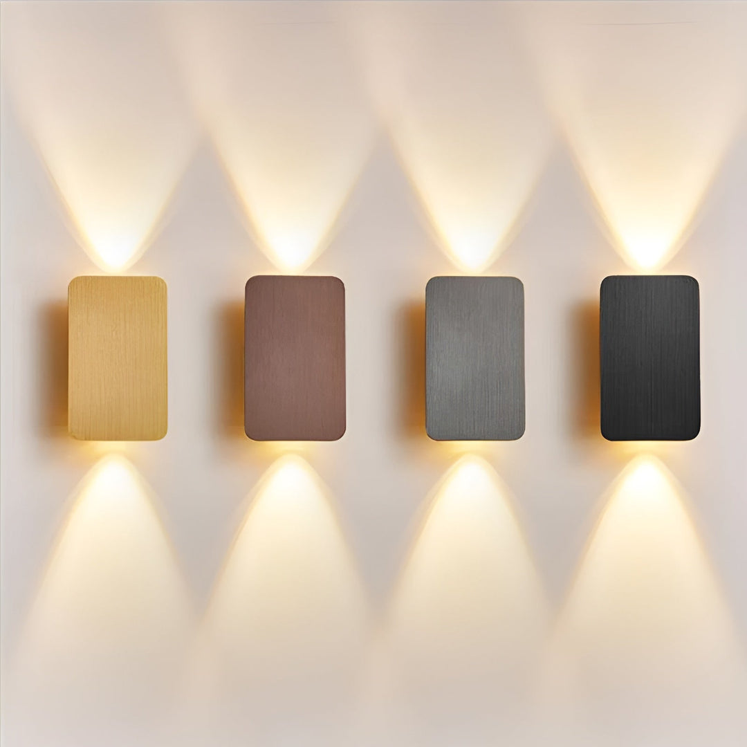 "Applique murale LED rectangulaire, design moderne, éclairage intérieur, aluminium robuste, destiné à couloirs et escaliers."