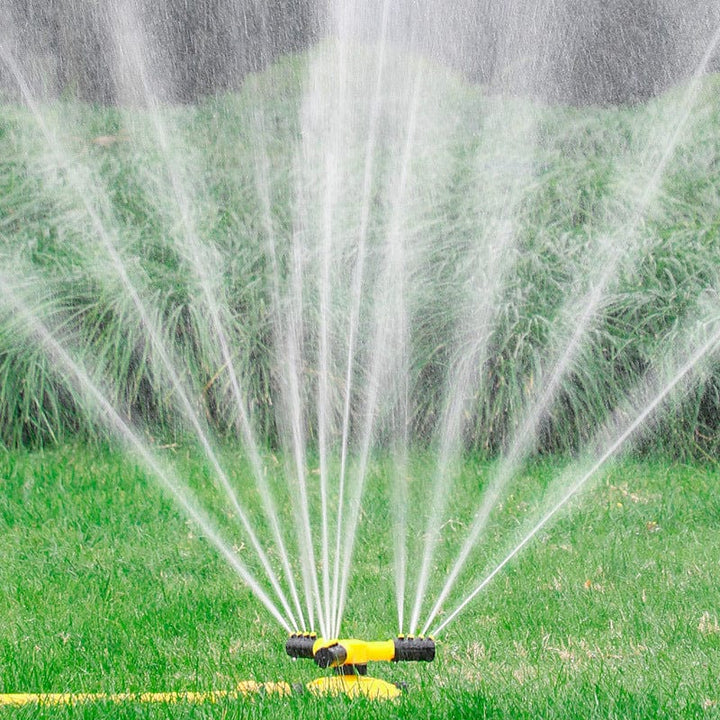 Arroseur rotatif automatique pour jardin, design ergonomique, arrosage uniforme, économie d'eau, couverture large.