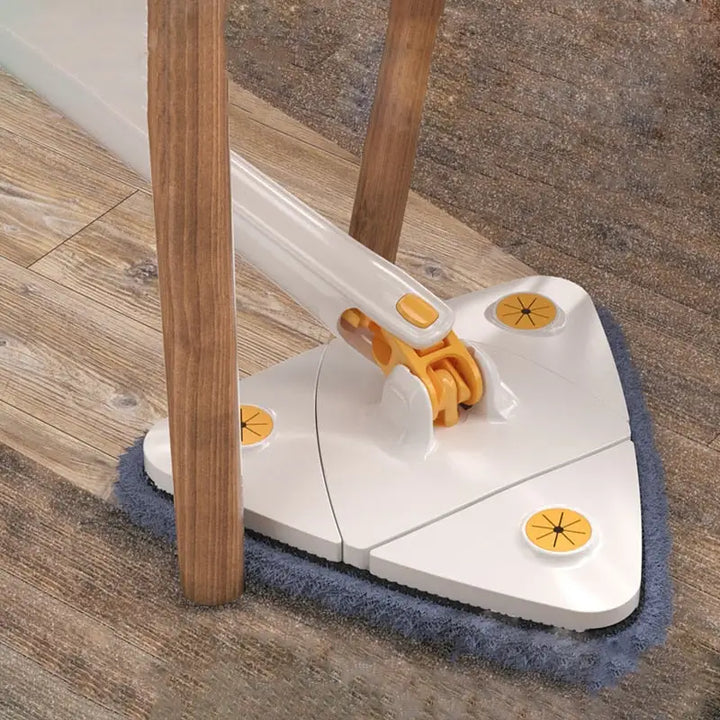 Balai avec tête rotative 360° et 6 serpillières microfibres, design triangulaire pour coins difficiles, nettoyage efficace.