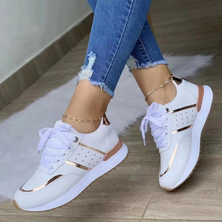 "Baskets confortables et élégantes pour femmes, design chic en textile respirant et semelle intérieure rembourrée."