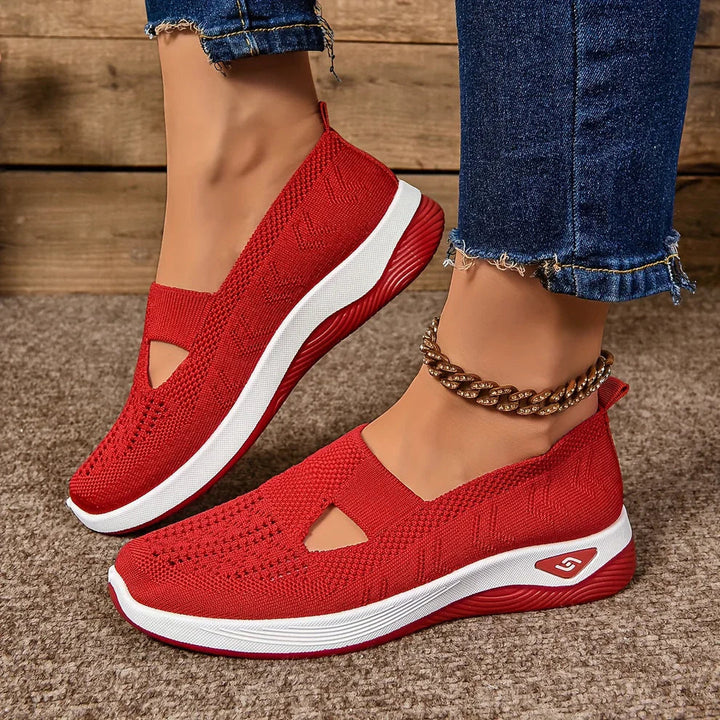 "Baskets féminines sans lacets, style moderne, matériau respirant et extensible, confort pour usage quotidien."