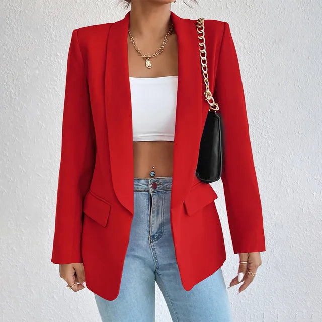 Blazer élégant pour femme, coupe ajustée, lignes classiques, matière douce, parfait pour occasions professionnelles.
