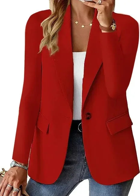 "Blazer long élégant femme face, coupe ajustée, lignes épurées, style moderne, multiples couleurs disponibles."