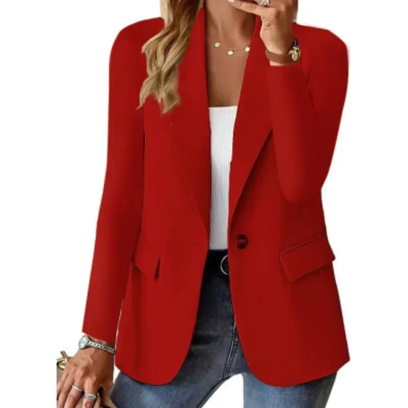 "Blazer long élégant femme face, coupe ajustée, lignes épurées, style moderne, multiples couleurs disponibles."