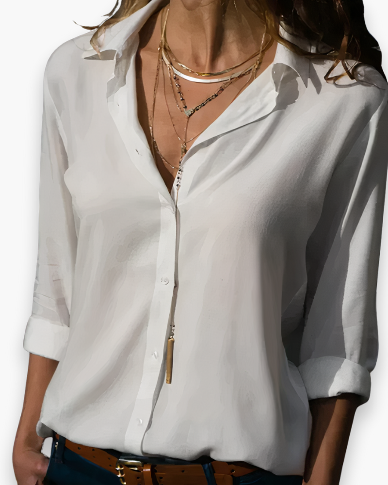 "Blouse femme blanche élégante à manches longues, coupe chic, idéale pour bureau ou soirée, visible en blanc et bleu clair."