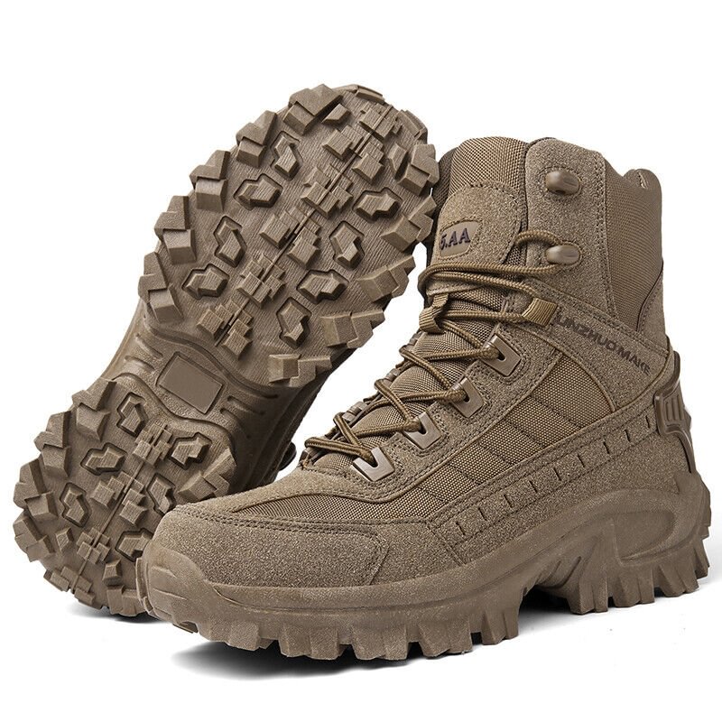 "Bottes de combat imperméables femmes, vue de côté, daim marron, lacets, col haut pour protection et confort."