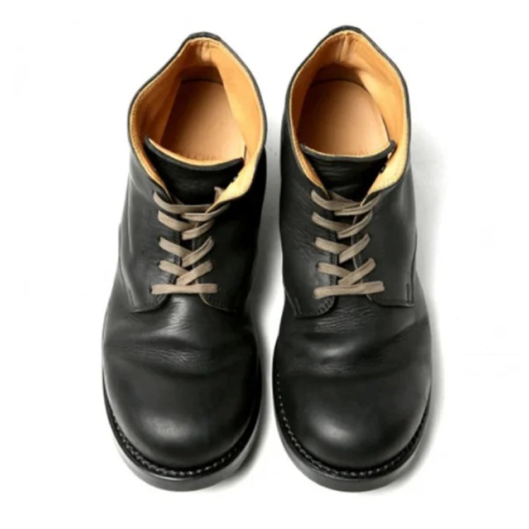 "Bottes en cuir pour hommes, marron foncé, avec talon élégant, style moderne et confortable, parfaites pour toutes tenues."