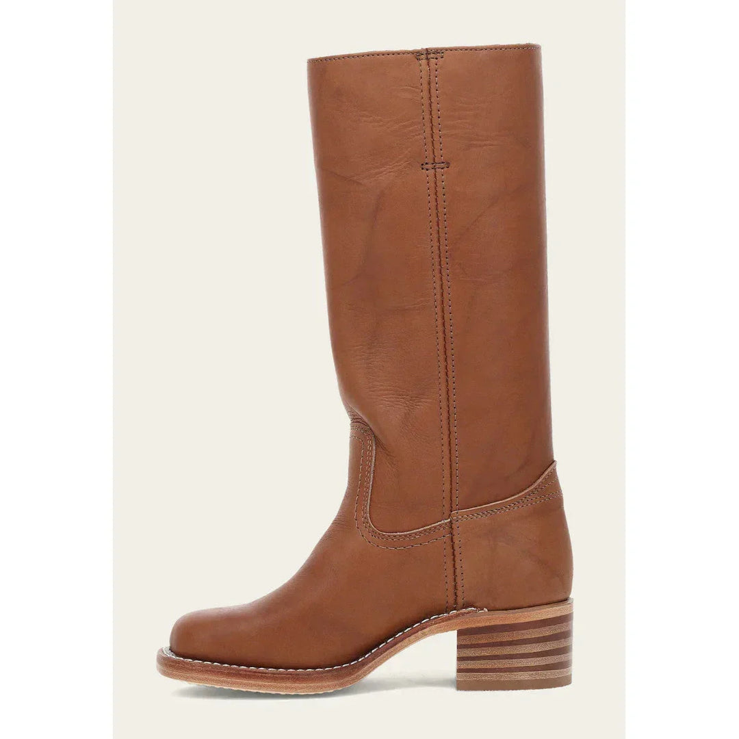 "Bottes hautes pour femmes en cuir avec talon bloc et bout carré, élégance et confort pour toutes occasions."