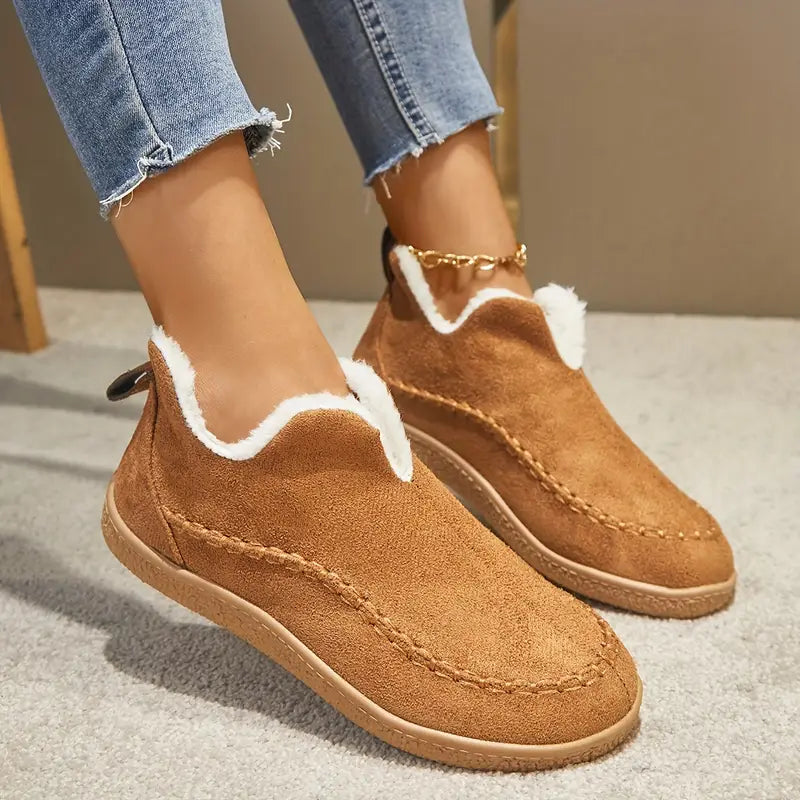 "Bottines femme à enfiler avec doublure fleece, bout rond et talon plat, chaudes pour hiver et automne."