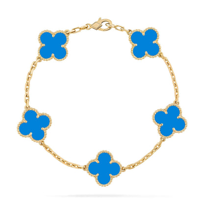 "Bracelet Ella en or plaqué, finition dorée brillante, design minimaliste et élégant, accessoire femme raffiné."