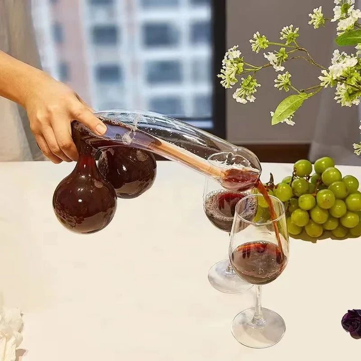 Carafe en verre design pour whisky et vin, élégante et moderne, disponible en 400 ml et 600 ml.