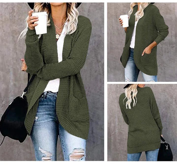 "Cardigan en laine pour femme, doux et élégant, coupe moderne, détail soigné, parfait pour toutes occasions."