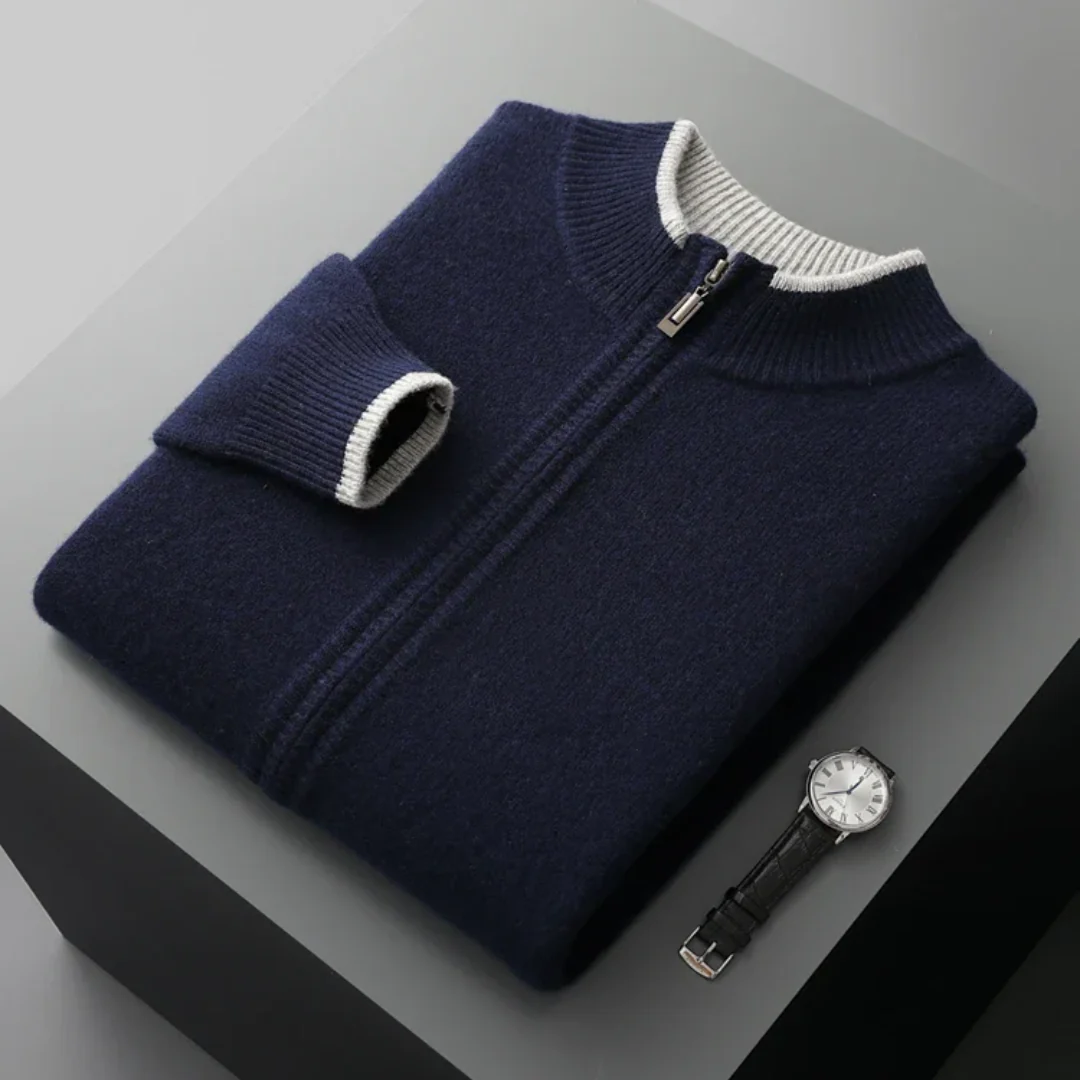 "Cardigan gris en laine mérinos pour homme avec fermeture éclair, élégant et chaud pour toutes saisons."
