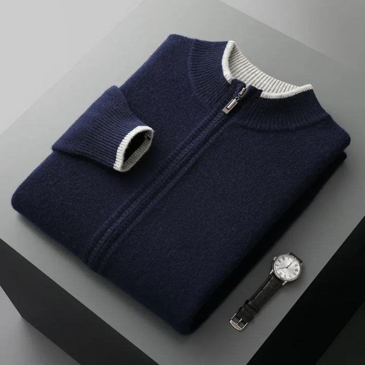 "Cardigan gris en laine mérinos pour homme avec fermeture éclair, élégant et chaud pour toutes saisons."