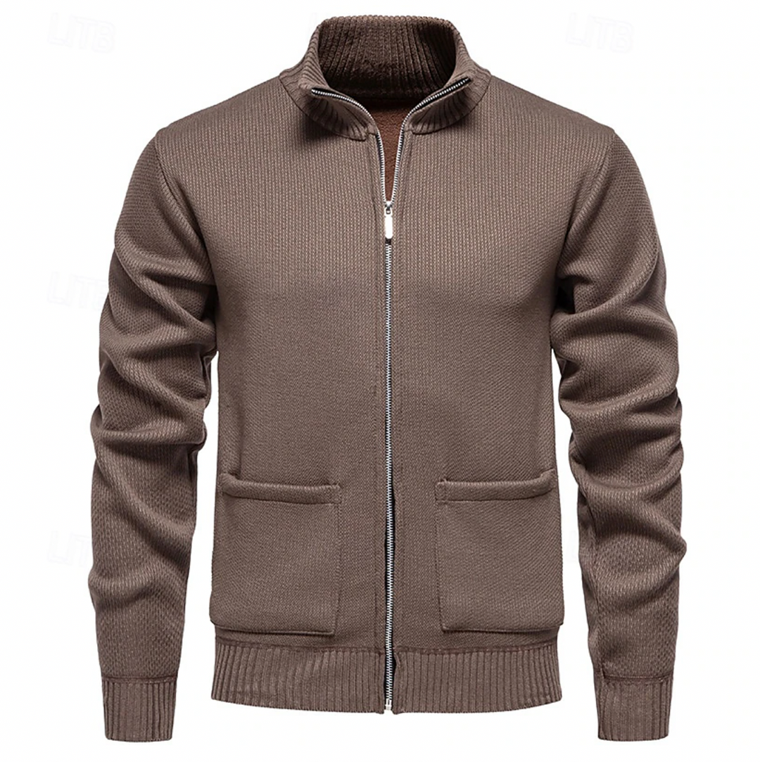 "Cardigan homme zippé cachemire, élégant et chaud, disponible en marron, beige, noir pour style chic et décontracté."