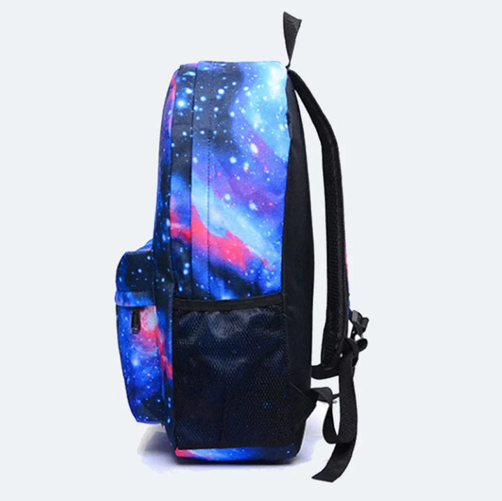 "Cartable Pokémon bleu étanche et coloré pour enfants avec personnages ludiques, idéal pour la rentrée scolaire."