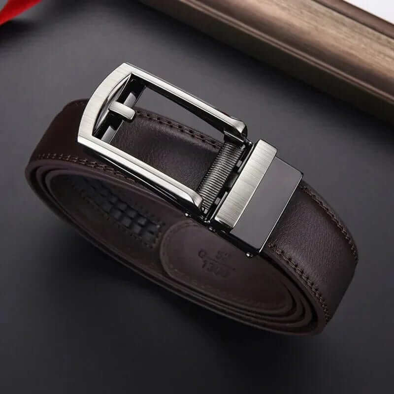 "Ceinture SmartBelt sans trou noire, élégante, ajustable, accessoire mode femme, design moderne polyvalent."