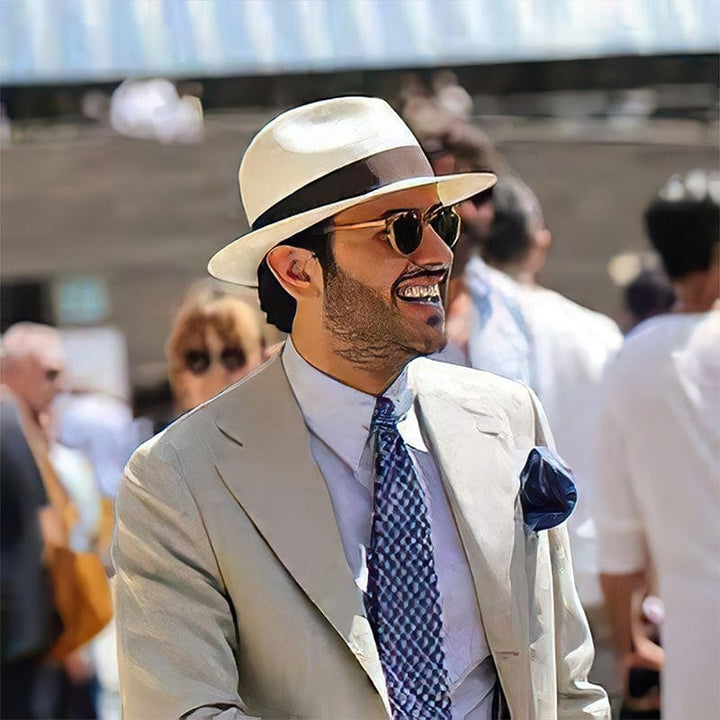 "Chapeau élégant en palmier toquilla fabriqué à la main, beige, style classique, accessoire chic pour toute occasion"