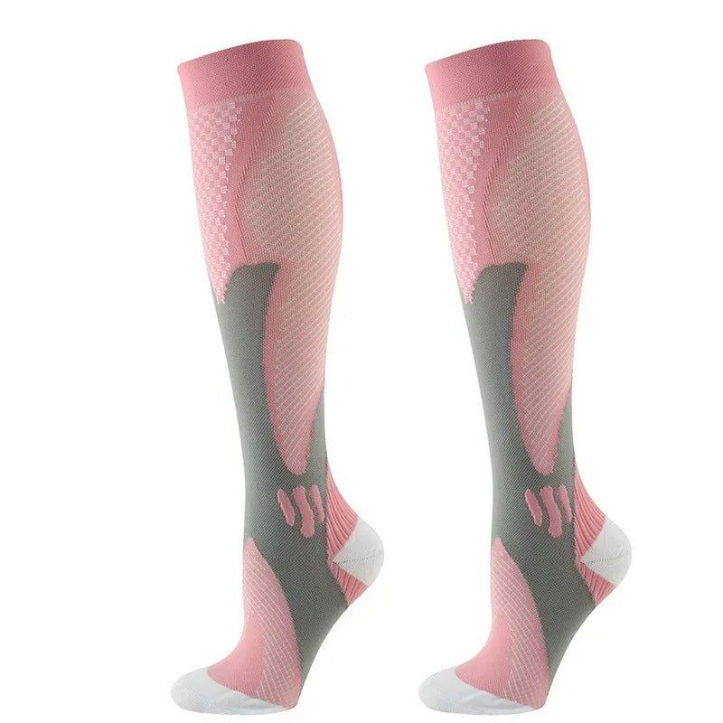 "Chaussettes de compression médicales, genou-haut, confortables, pour soulager jambes fatiguées et prévenir varices."