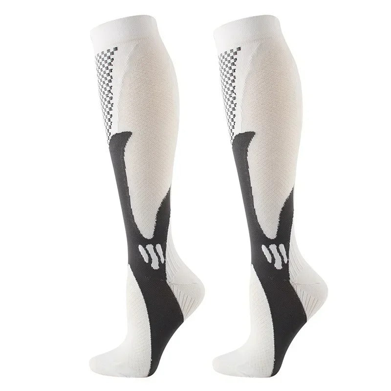 "Chaussettes de compression médicales, genou-haut, confortables, pour soulager jambes fatiguées et prévenir varices."