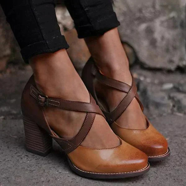 "Chaussures à talons croisés pour femmes, élégantes et confortables, design rétro moderne, avec brides et talon épais."