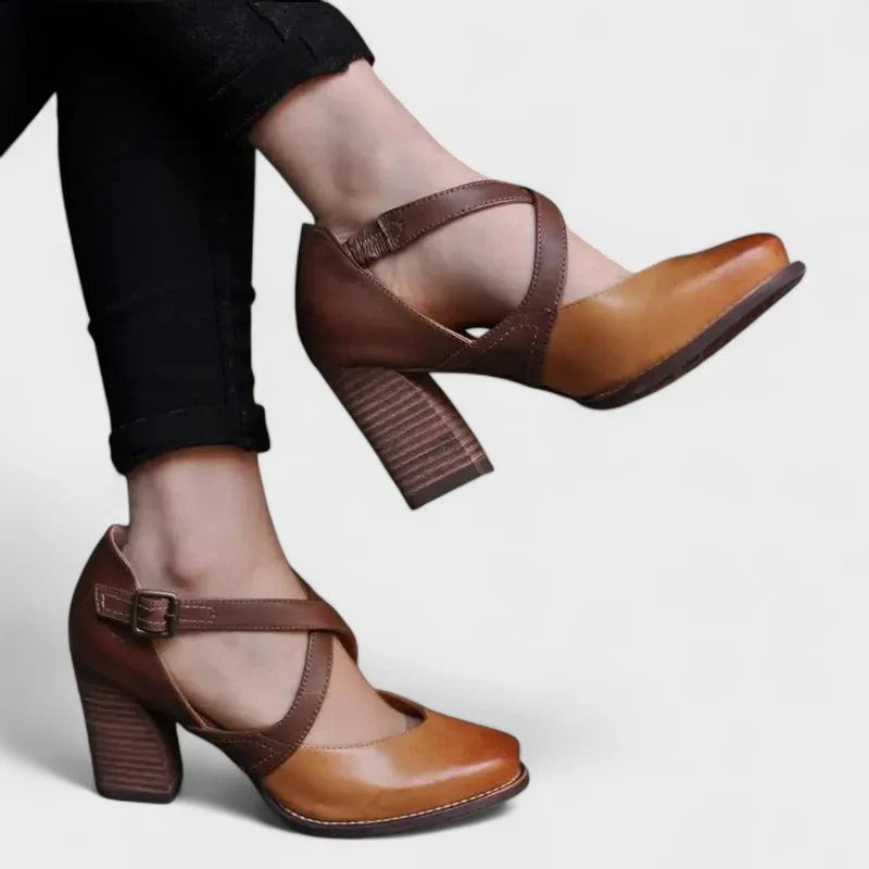 "Chaussures à talons croisés pour femmes, élégantes et confortables, design rétro moderne, avec brides et talon épais."