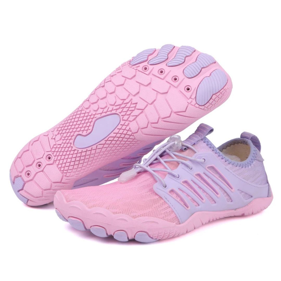 "Chaussures barefoot unisexe minimalistes grises, légères et flexibles, pour confort orthopédique et marche naturelle."