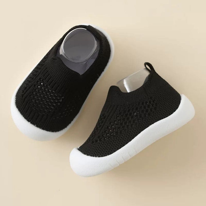 "Chaussures bébé maille flexibles, confortables, semelle souple, idéal premiers pas, plusieurs couleurs disponibles"