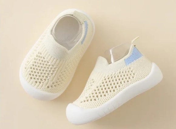 "Chaussures bébé maille flexibles, confortables, semelle souple, idéal premiers pas, plusieurs couleurs disponibles"