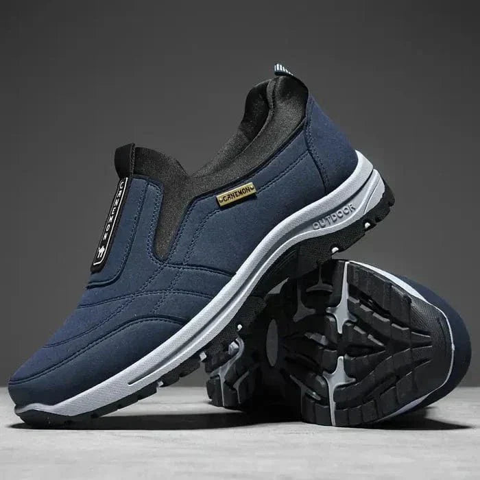 "Chaussures de marche antidérapantes légères, confortables avec semelle résistante, idéales pour randonnée et extérieur."