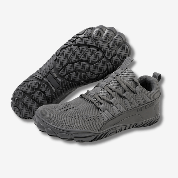 "Chaussures de marche confortables larges pour hommes avec semelle antidérapante et tige respirante, design épuré."