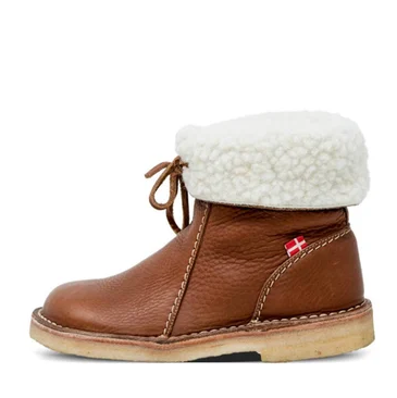 "Chaussures d'hiver imperméables pour femme avec doublure en laine, design chic, semelle antidérapante, couleur sombre."