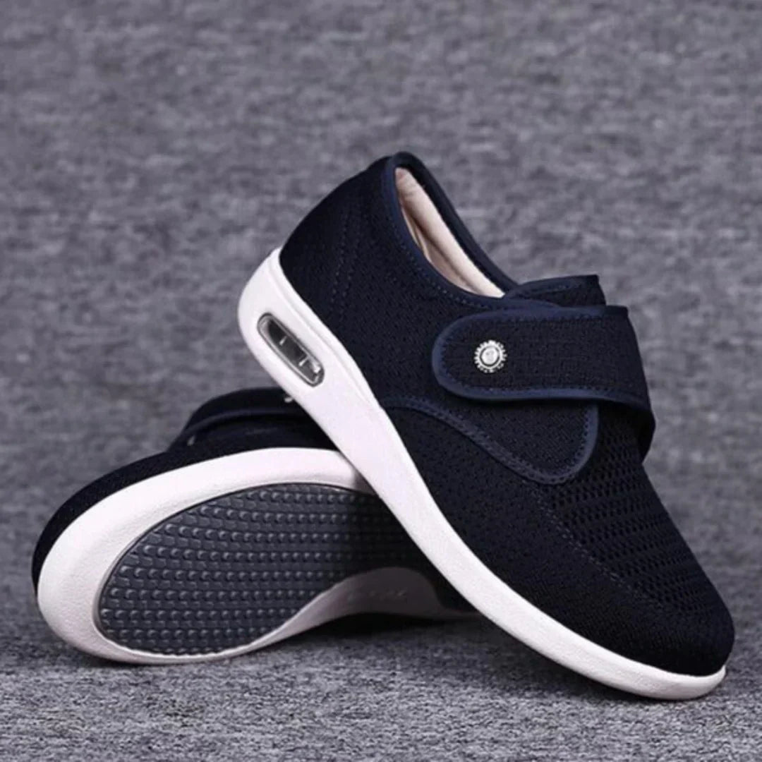 "Chaussures élégantes pour diabétiques, design spacieux et semelle douce, parfaites pour pieds sensibles en noir et marron cl