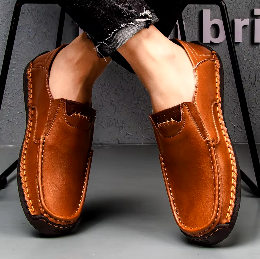 "Chaussures en cuir pour homme, mocassins élégants et confortables, semelle antidérapante, finition artisanale, couleur marro