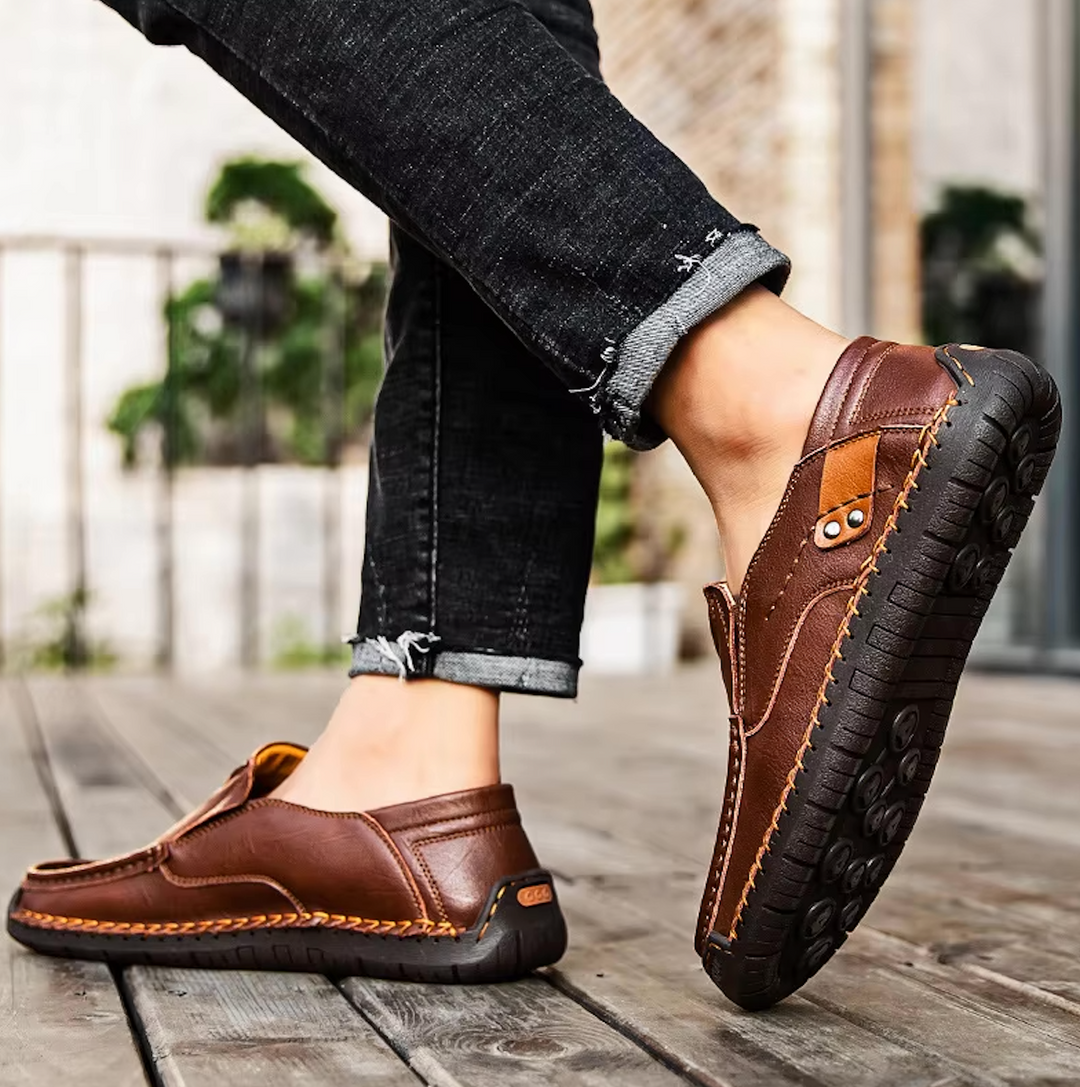 "Chaussures en cuir pour homme, mocassins élégants et confortables, semelle antidérapante, finition artisanale, couleur marro