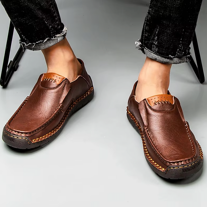 "Chaussures en cuir pour homme, mocassins élégants et confortables, semelle antidérapante, finition artisanale, couleur marro