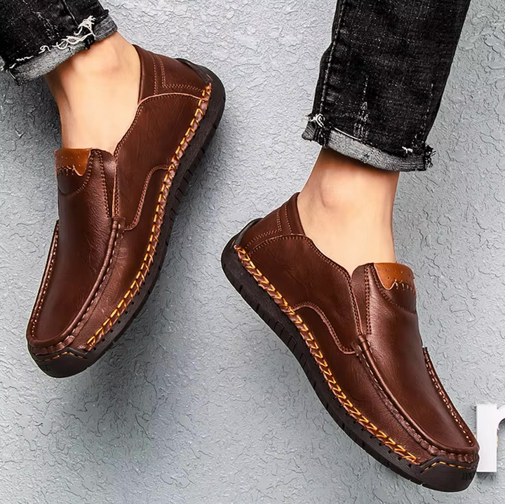 "Chaussures en cuir pour homme, mocassins élégants et confortables, semelle antidérapante, finition artisanale, couleur marro