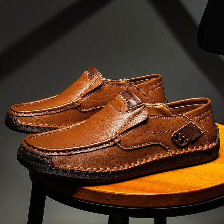 "Chaussures en cuir pour homme, mocassins élégants et confortables, semelle antidérapante, finition artisanale, couleur marro