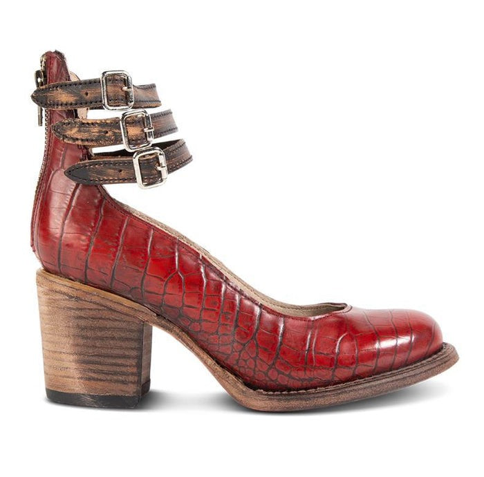 "Chaussures femme à talons élégantes, vue de côté, cuir noir lisse, confortables avec design moderne et intemporel."