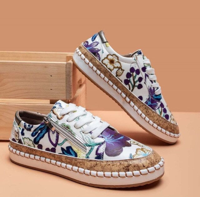 "Chaussures femmes florales élégantes, confortables, avec semelles légères et design floral vibrant pour un style tendance"