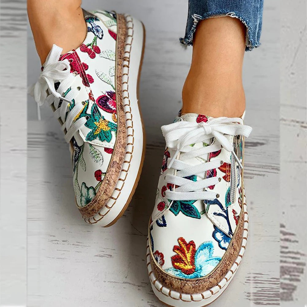 "Chaussures femmes florales élégantes, confortables, avec semelles légères et design floral vibrant pour un style tendance"