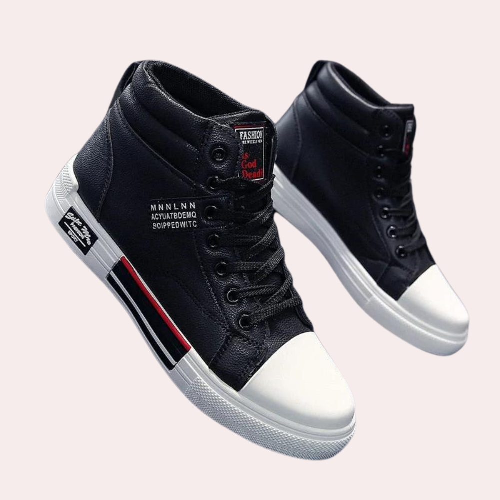 "Chaussures homme cuir noir élégantes avec détails raffinés, semelle confortable et design moderne, idéales pour toutes occas