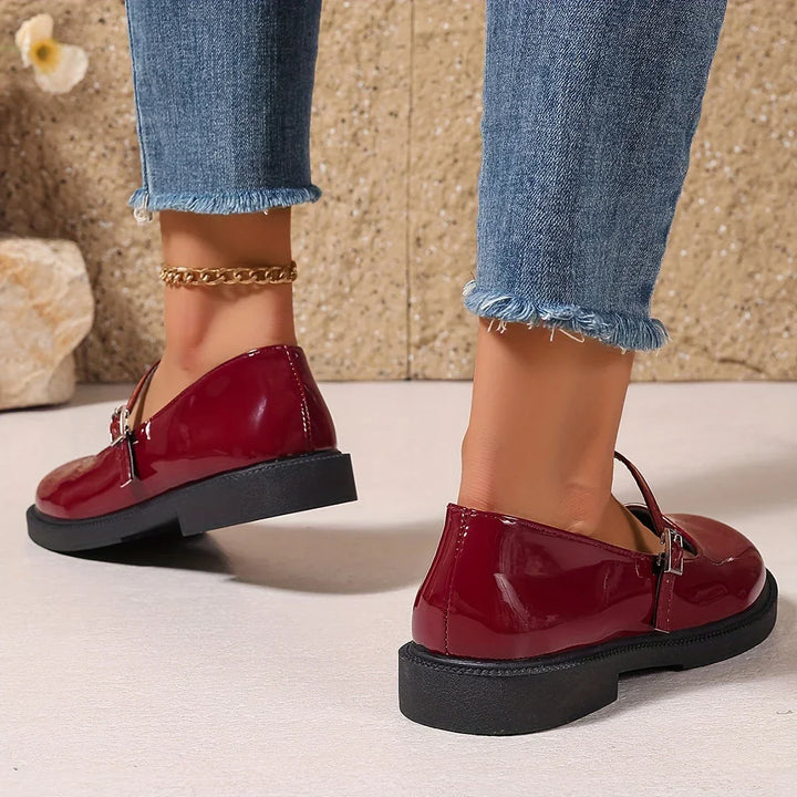 "Chaussures Mary Jane en cuir pour femmes, bout rond, sans lacet, élégantes et confortables, vue de profil"