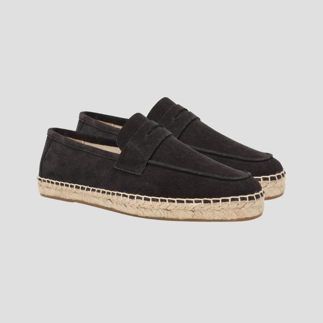 "Chaussures mocassins espadrilles en daim beige, semelle jute, style méditerranéen, pour homme, élégance décontractée"